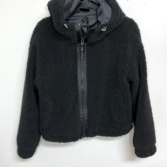Gap Fit Sherpa Jacket Black Small - Picture 2 of 5